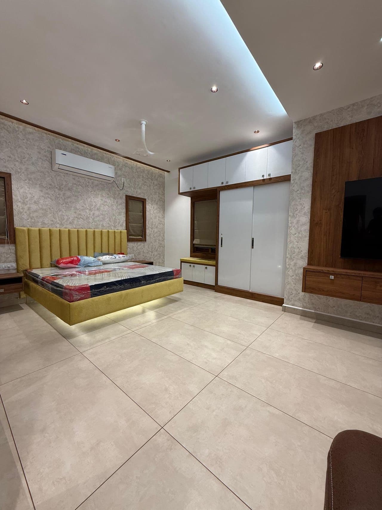 4BHK Residential for Sale in Kakkanad, Ernakulam, Kerala, kochi | 66 Cents