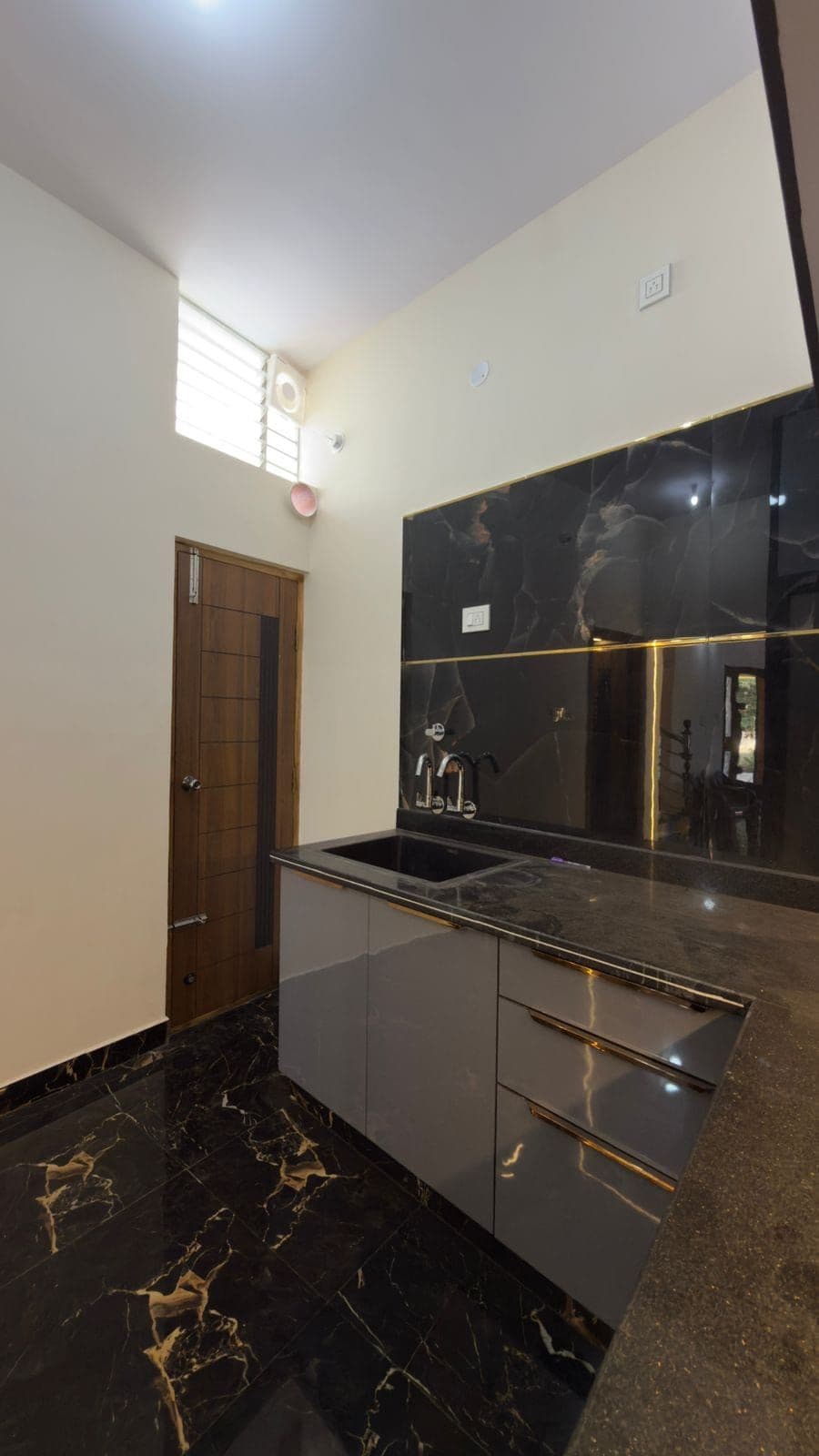 3BHK Residential for Sale in Ariyur, Karur, Tamil Nadu, karur | 66 Cents