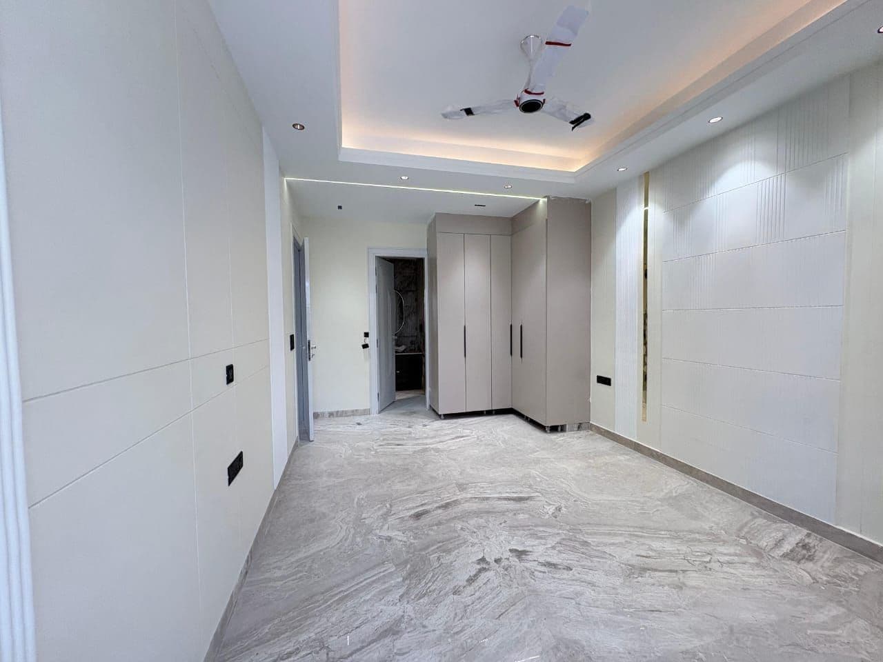 3BHK Residential for Sale in Sector 44, Gurugram, Haryana, gurgaon | 66 Cents