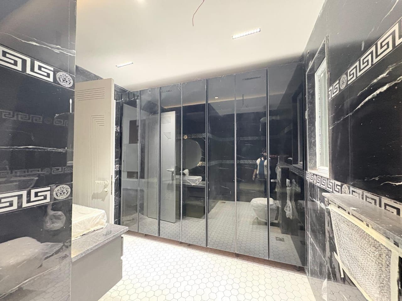 3BHK Residential for Sale in Sector 44, Gurugram, Haryana, gurgaon | 66 Cents