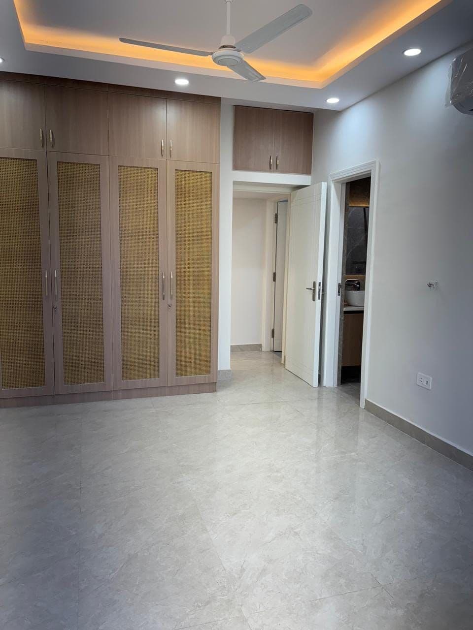 4BHK Residential for Sale in Sector 49, Gurugram, Haryana, gurgaon | 66 Cents