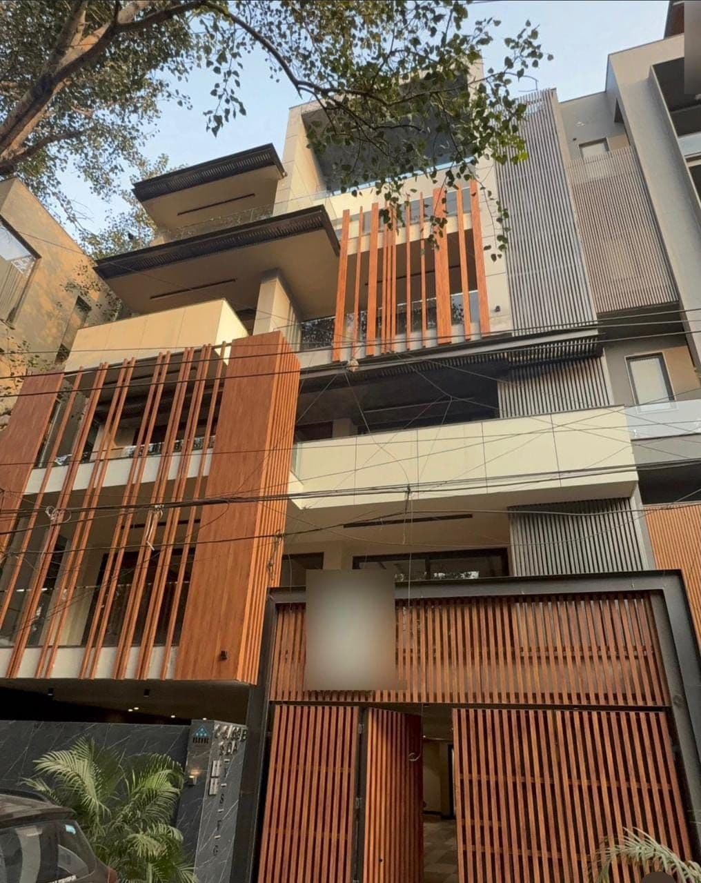 4BHK Residential for Sale in Safdarjung Enclave, New Delhi, Delhi, delhi | 66 Cents
