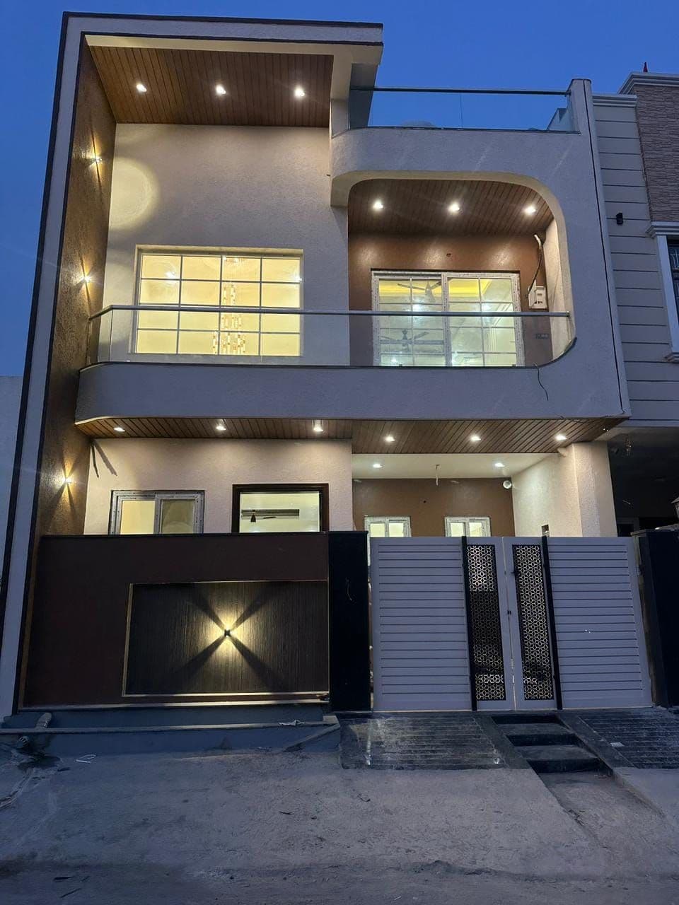 4BHK Residential for Sale in Paltan Bazaar, Dehradun, Uttarakhand, dehradun | 66 Cents