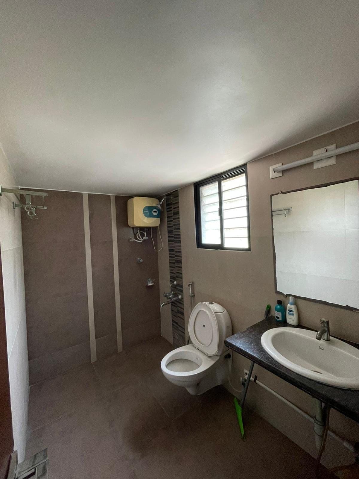 4BHK Residential for Sale in Ahmedabad, Ahmedabad | 66 Cents