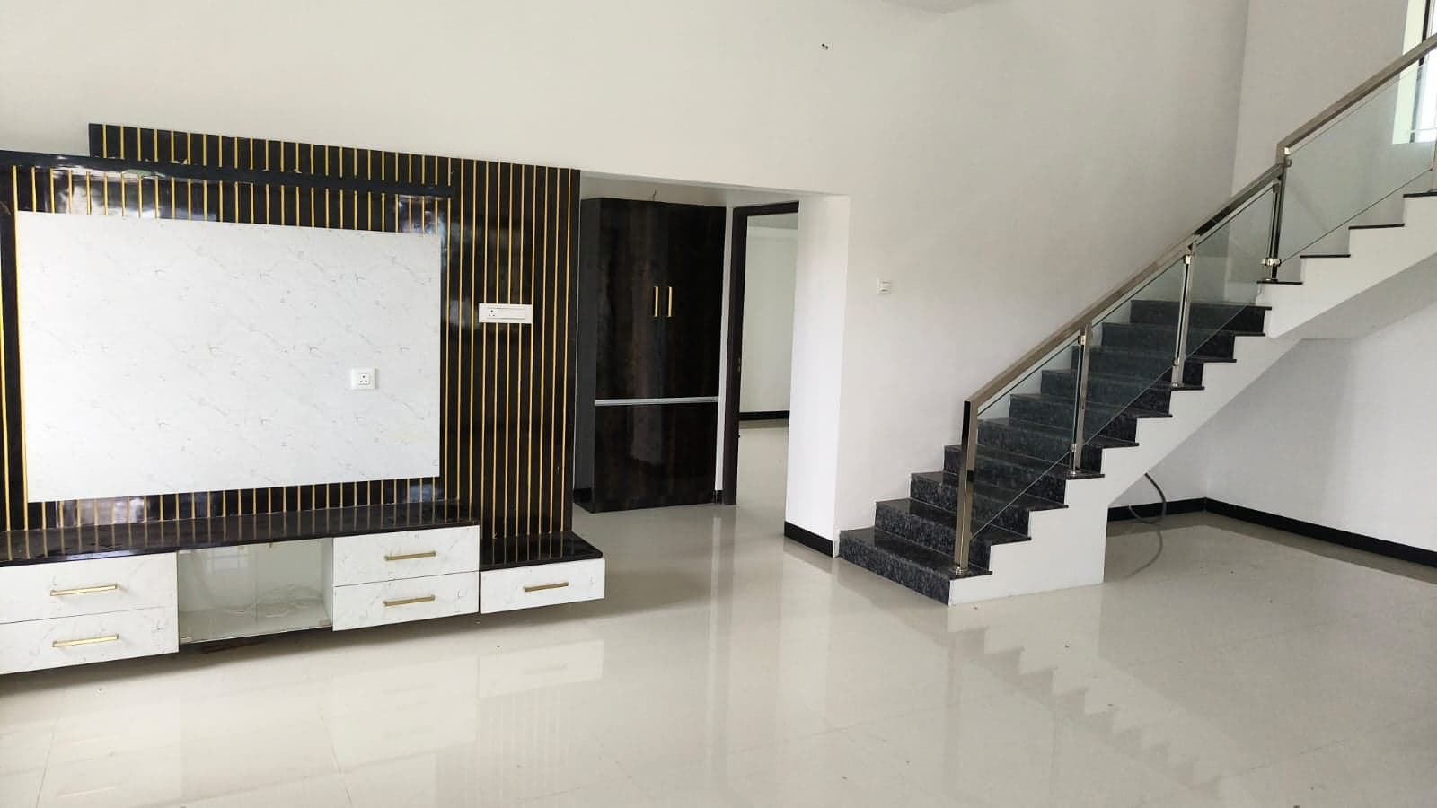 4BHK Residential for Sale in Mahadhavapuram Tiruchengode Tamil Nadu, Namakkal | 66 Cents