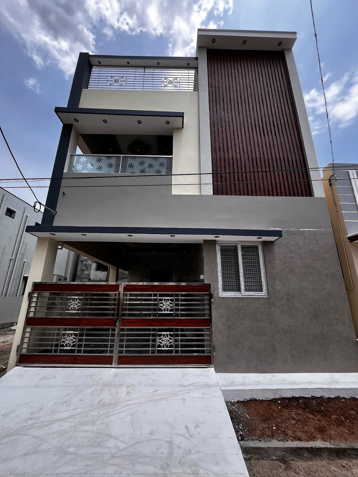 3BHK Residential for Sale in Thoppampatti, Coimbatore, Tamil Nadu, Coimbatore | 66 Cents